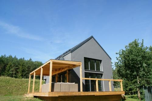 Calm House Krzynia - dom nad jeziorem do wynajęcia