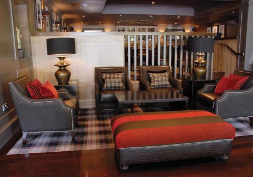 Posezení v ubytování Best Western Glasgow South Eglinton Arms Hotel