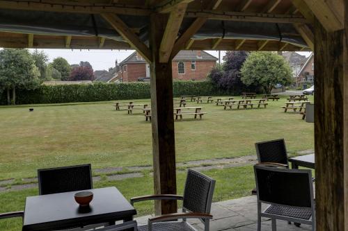 Taman di luar The Vine Hotel, Skegness