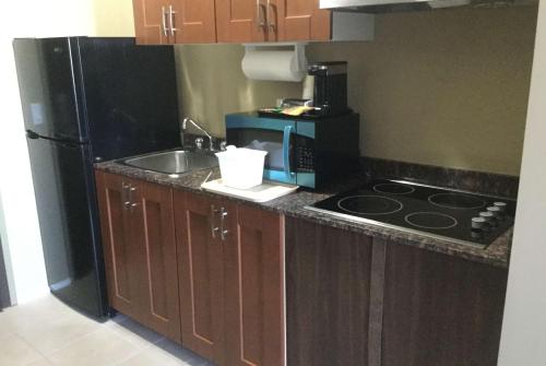 Dapur atau dapur kecil di Super 8 by Wyndham Hardisty
