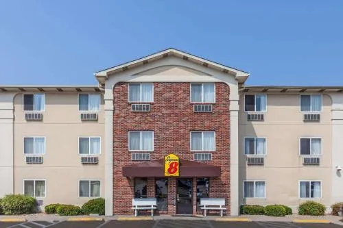Super 8 by Wyndham Irving DFW Airport/South in Arlington