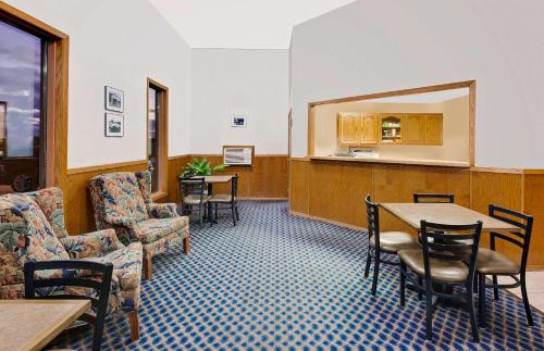 Gallery image of Super 8 by Wyndham Keokuk in Keokuk
