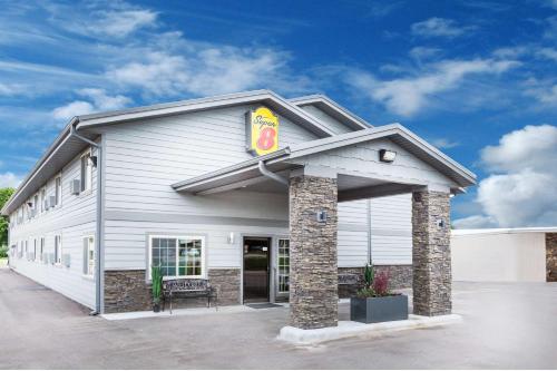 Super 8 by Wyndham Spencer – Photos 2