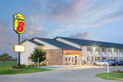 Super 8 by Wyndham Mt Pleasant – Photos 2
