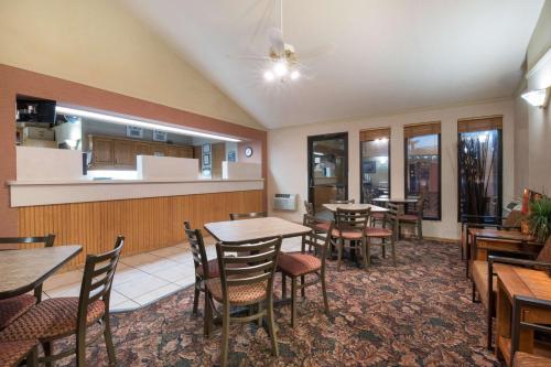 Galeriebild der Unterkunft Serena Inn & Suites of Rapid City in Rapid City