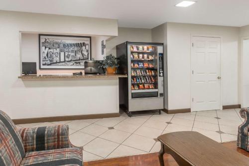 Billede fra billedgalleriet på Super 8 by Wyndham Danville i Danville