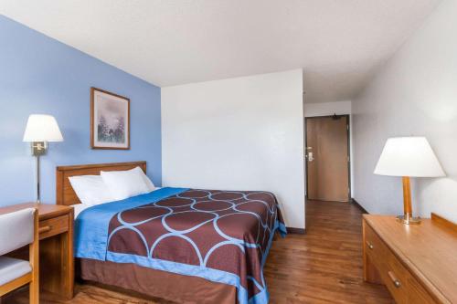 Super 8 by Wyndham Norwich – Photos 3