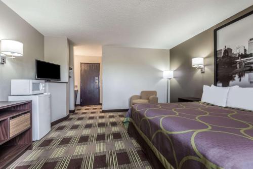 Super 8 by Wyndham Kimball – Photos 4