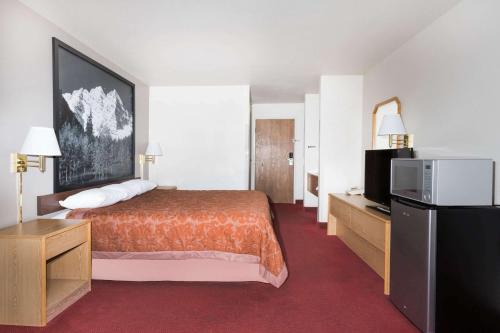 Super 8 by Wyndham Fruita – Photos 4