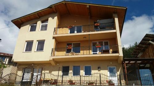 Afbeelding uit fotogalerij van Къща за гости МЕЛИСА in Borino