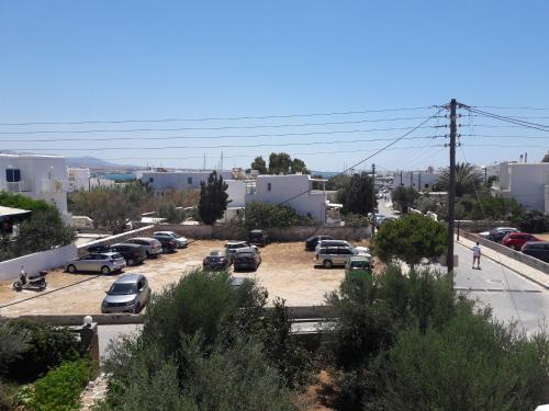 Gallery image of Rania Apartments in Antiparos Town