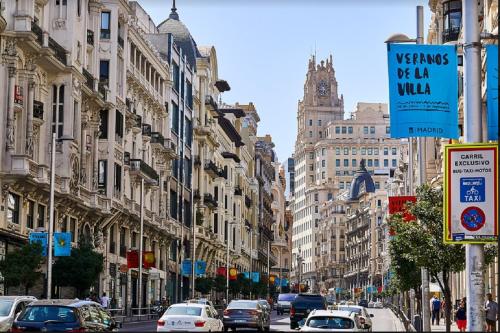 Ático Plaza Mayor - Estilo, Luz y la Mejor Ubicación en Madrid