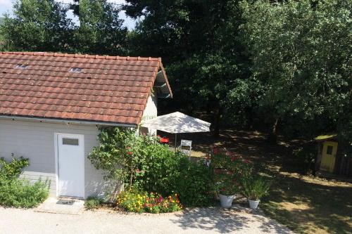 Photo de la galerie de l'établissement Chalet Rocamadour, à Lanzac