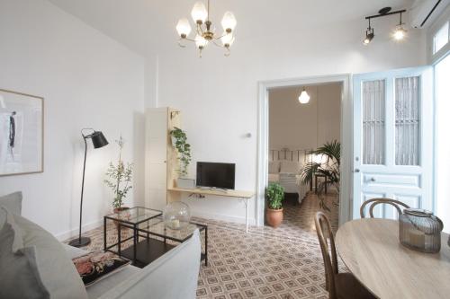 Live in Athens, THISEIO Historic House