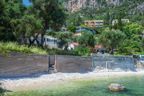 Φυσικό τοπίο κοντά σε αυτή η παραθεριστική κατοικία