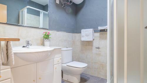 Koupelna v ubytování Apartamento Llorens