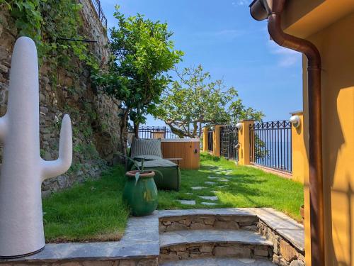 Κήπος έξω από το Agave Room Rental