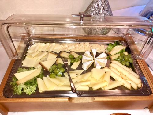 Comida en o cerca de este hotel