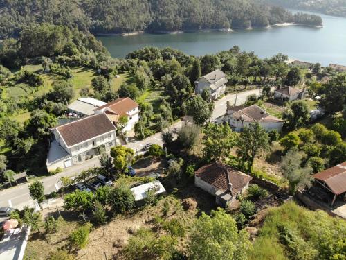 Foto da galeria de Residencial Do Rita em Rio Caldo em Gerês