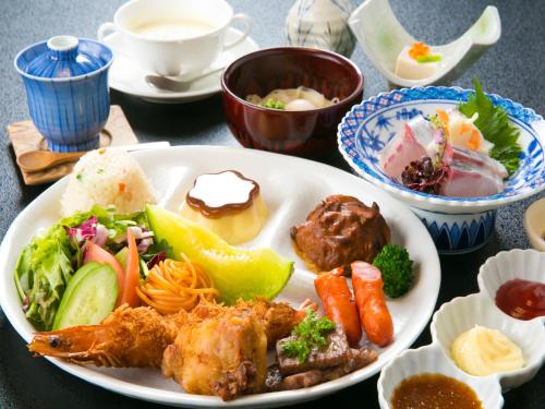 Φαγητό σε αυτό το ryokan ή κάπου εκεί κοντά
