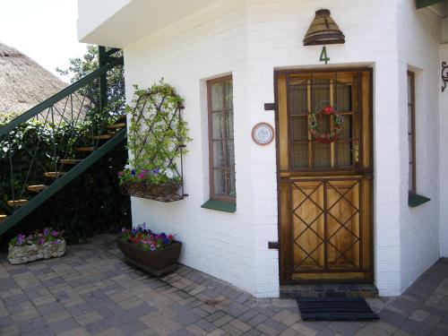 Η πρόσοψη ή η είσοδος του Marnicus B&B