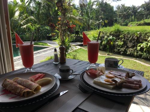 Jídlo v vily nebo okolí