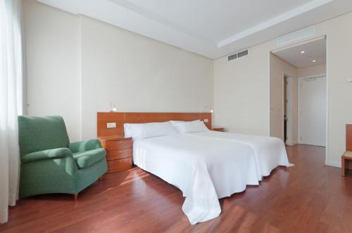 Hotel Madrid Chamartín, Affiliated by Meliá Image