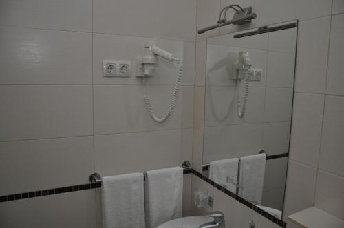 Ένα μπάνιο στο Hotel Le Pont