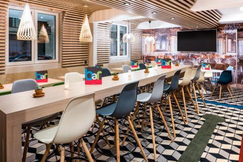 Restoran atau tempat lain untuk makan di ibis Styles Clamart Gare Grand Paris