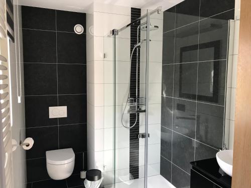 Un baño de "Un matin au jardin"