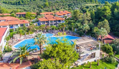 Kolam renang di atau dekat dengan Poseidon Hotel Sea Resort