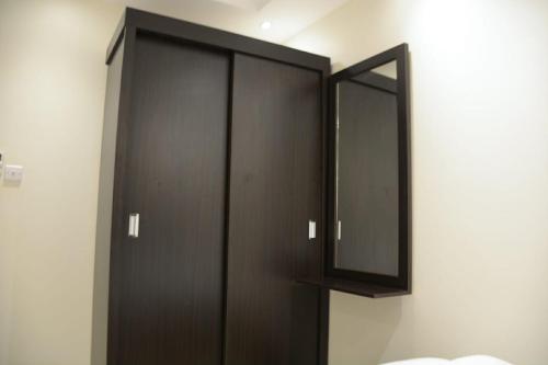 アル・コバールにあるMJ Apartmentsのギャラリーの写真
