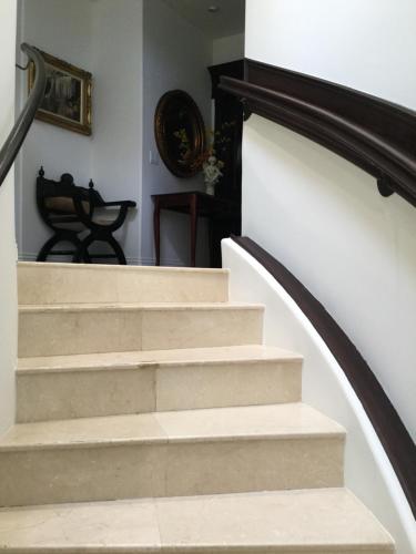 Entire Second Flr - Santa Monica Luxury Roman Villa photo 59