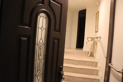 Entire Second Flr - Santa Monica Luxury Roman Villa photo 66