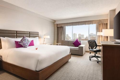 Gallery image of Coast Edmonton Plaza Hotel by APA in Edmonton