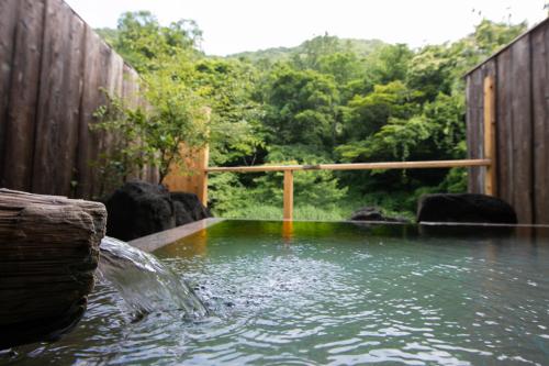旅館の近くで見られる自然の景観