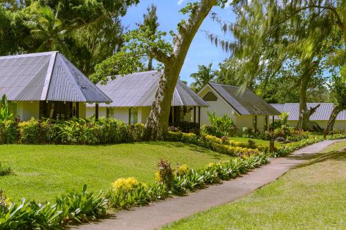 Zahrada ubytování Warwick Le Lagon Resort & Spa, Vanuatu