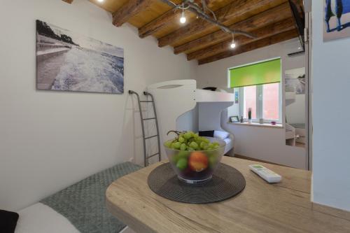 Η κουζίνα ή μικρή κουζίνα στο Guest House Blue