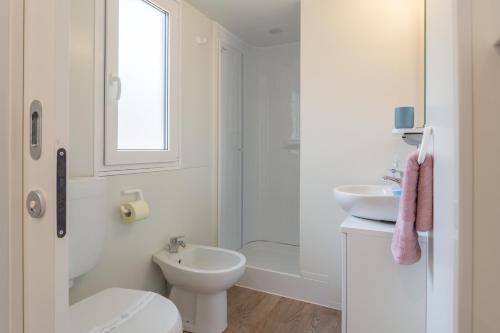 Koupelna v ubytování Mendula I - Mobile Home