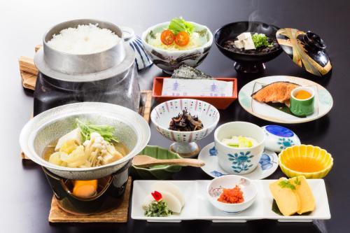 Comida en o cerca de este ryokan