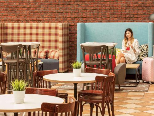 Гостиная зона в Hotel Ibis Łódź Centrum