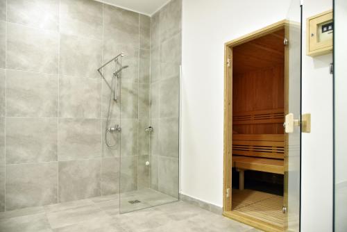Kylpyhuone majoituspaikassa Miznah Hotels & Resorts