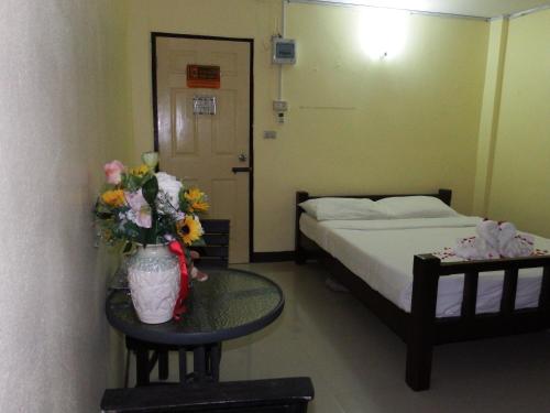 Φωτογραφία από το άλμπουμ του Polpol & Nuanlaor Hotel σε Phrae