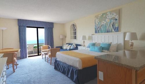 Postel nebo postele na pokoji v ubytování Beachcomber Resort at Montauk