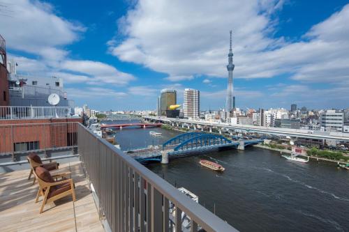Vue sur la rivière ou le fleuve situé(e) à proximité de l'hôtel