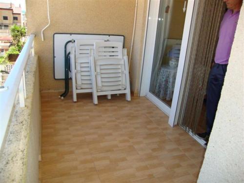 Apartamento canet de berenguer playaにあるバルコニーまたはテラス