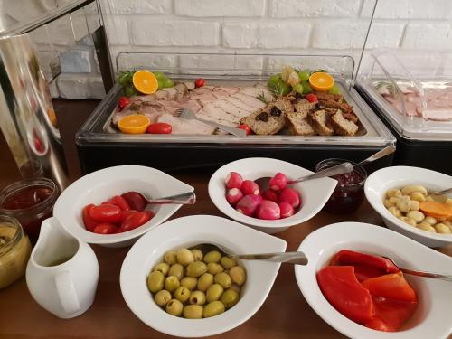 Φαγητό σε αυτό το ξενοδοχείο διαμερισμάτων ή κάπου εκεί κοντά