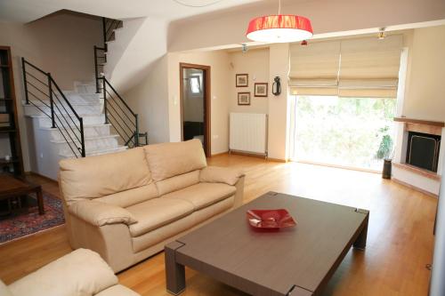 Gallery image of Luxury Sunny Home Near to Water-park in Ayía Paraskeví