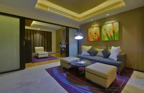 Gallery image of Davanam Sarovar Portico Suites in Bangalore