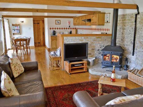 A seating area at Monks Barn 